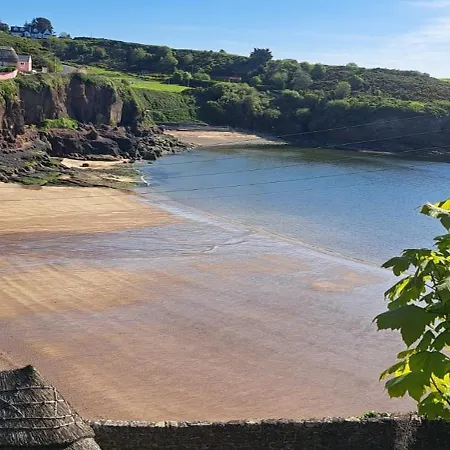 An Teach Beag - Dunmore East *