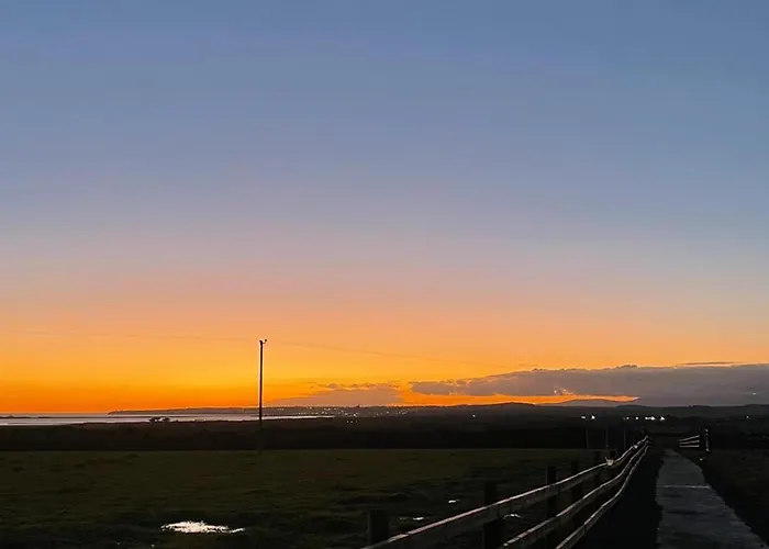 בית נופש An Teach Beag - Dunmore East *